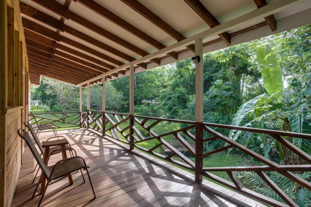 Sweet Songs Jungle Lodge San Ignacio Buitenkant foto